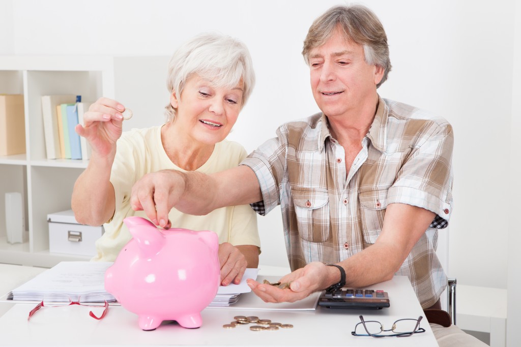 older-couple-piggy-bank-savings-budget-pension-retirement-1024x683.jpg