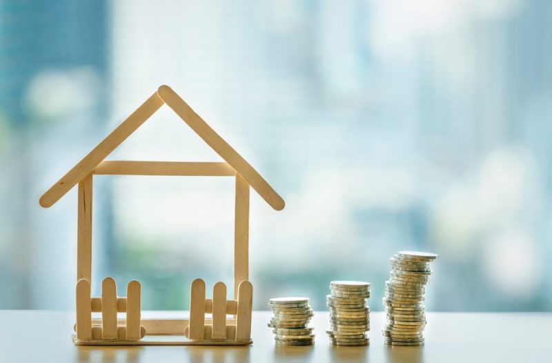 House prices to plunge by 8 this year, says Halifax What Mortgage