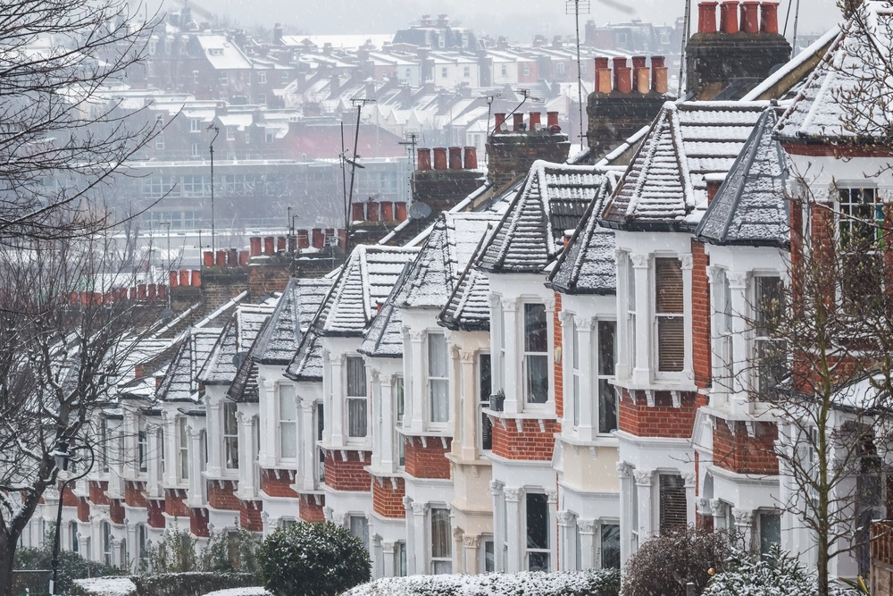 House prices slump in November by 0.3%