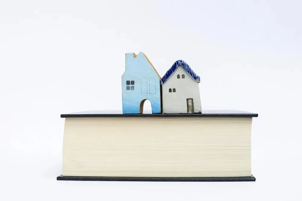 mortgage-rules-book-houses-regulation-legal-changes-FCA.webp