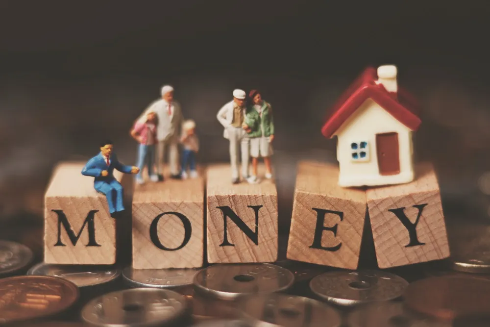 family-money-equity-release-cash-home-lifetime-mortgage-intergenerational-1.webp