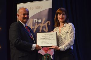 darcey-bussell-presents-the-artsmark-award