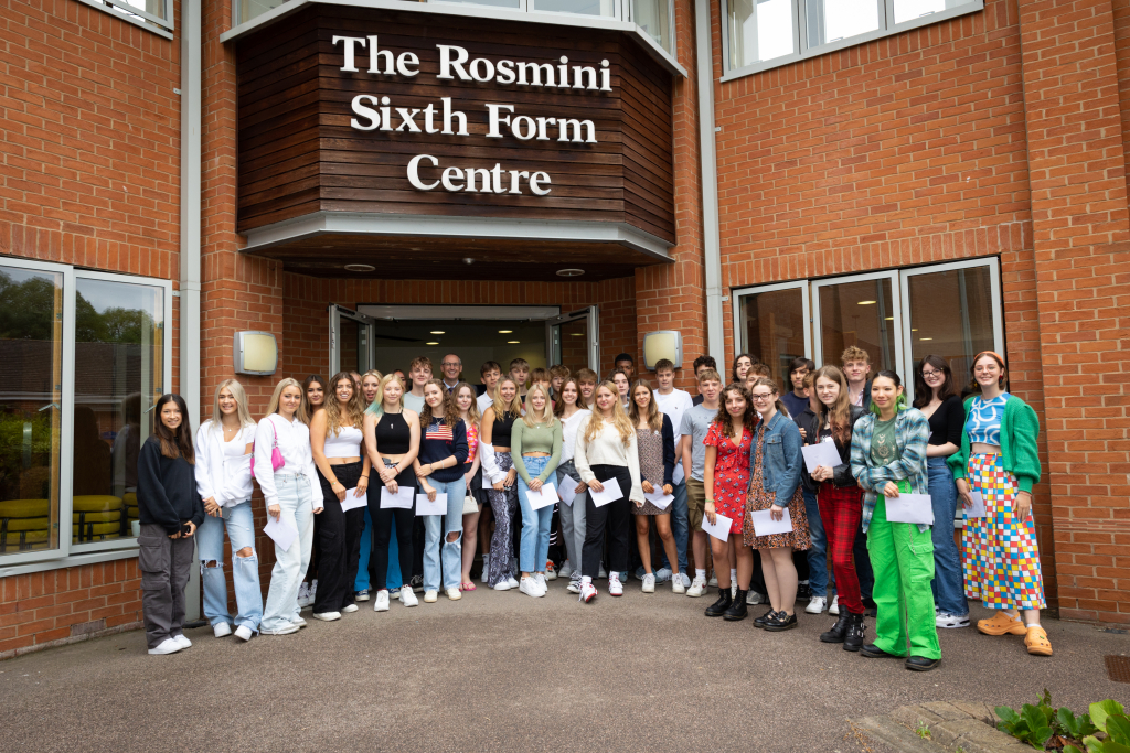 Ratcliffe students celebrate GCSE success