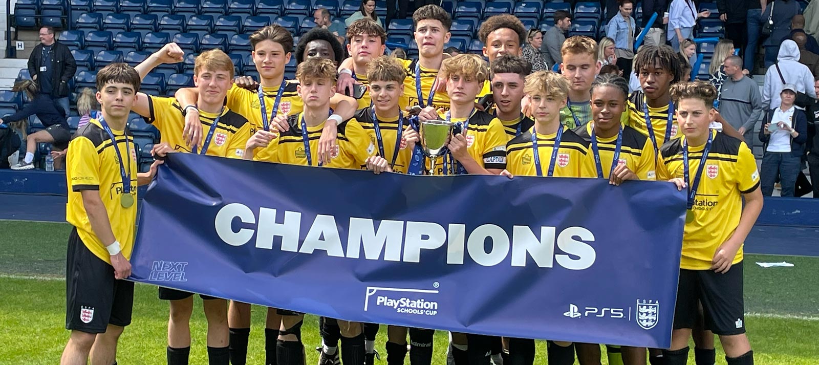 WE ARE U15s PLAYSTATION ESFA CUP CHAMPIONS