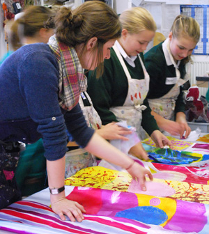 Bruton School for Girls former student lead girls in fabric painting