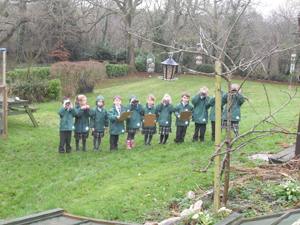 Stover School Nursery children birdwatching