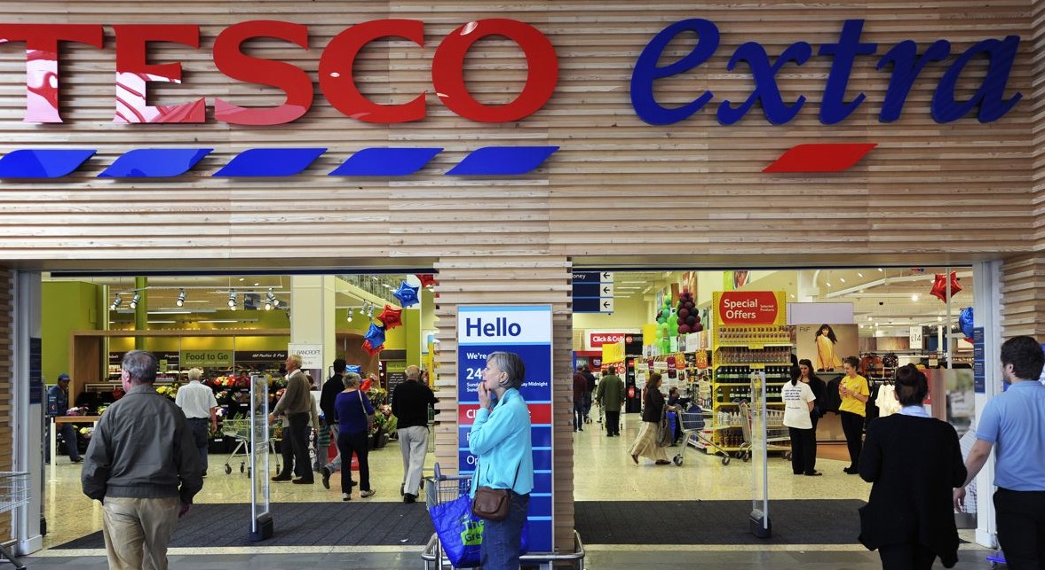 Tesco to end sales of 5p carrier bags, Plastic bags