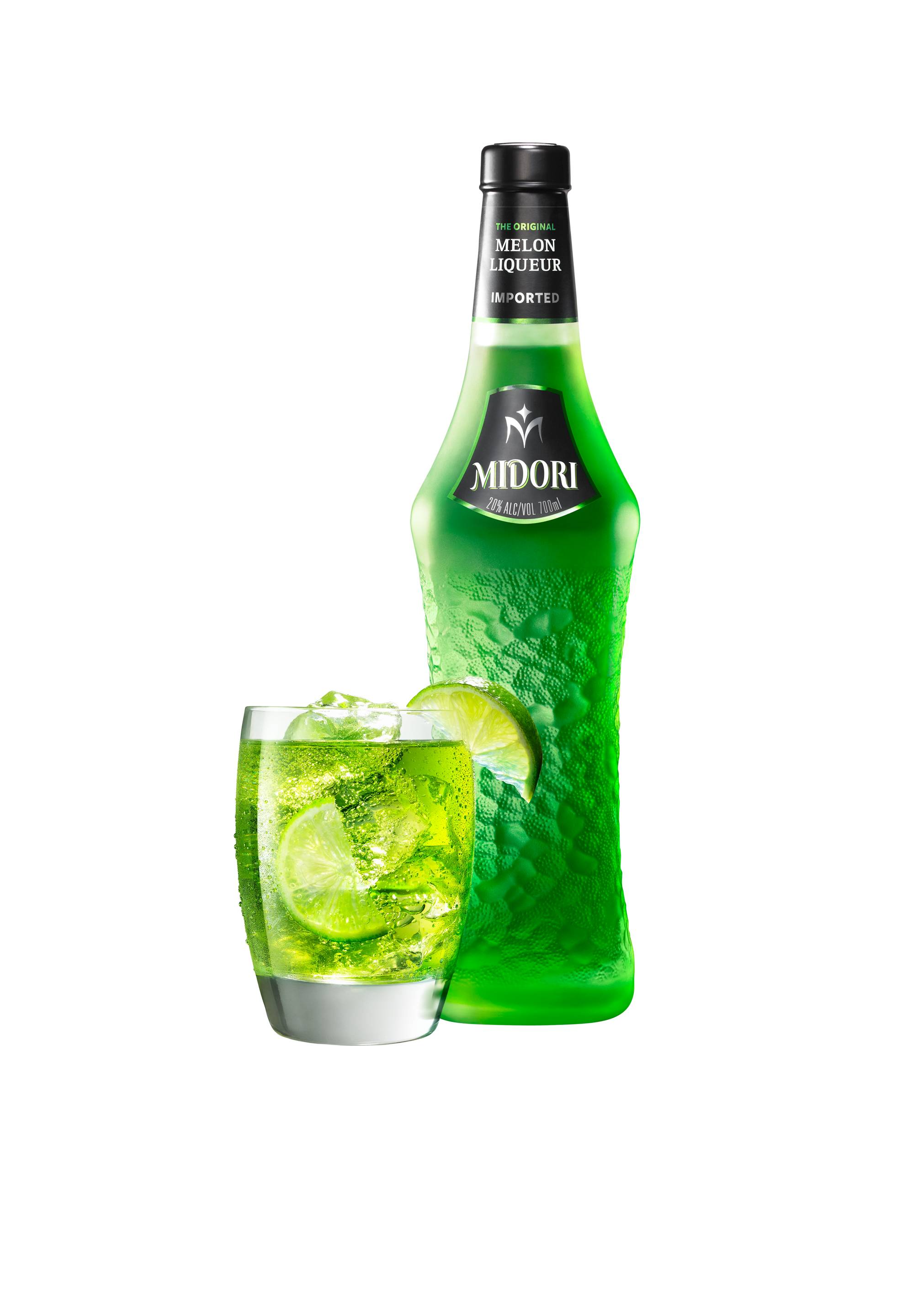 Алкогольный напиток 7. Мидори дынный. Мидори Мелон ликер. Дынный ликер Midori. Midori алкогольный напиток зеленый.