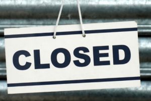 closed-sign1-620x330-300x200.jpg