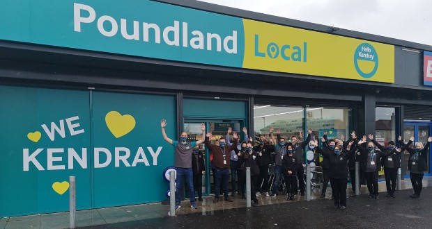 Poundland-Local-Kendray-colleagues-get-ready-to-open.jpg
