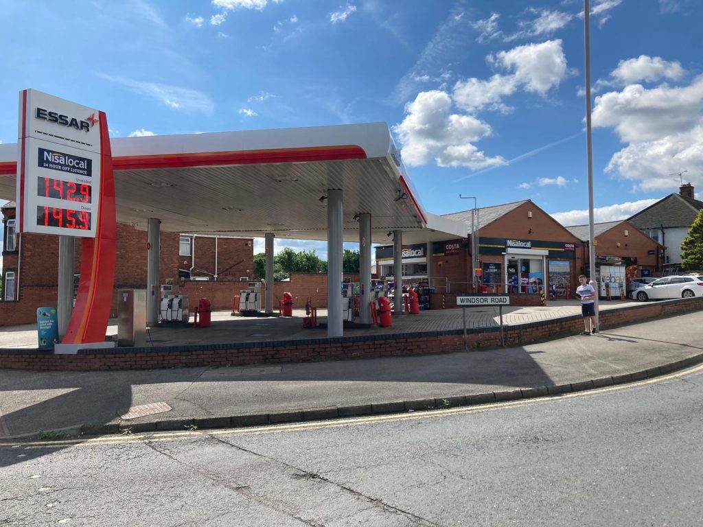 Forecourt retailer redevelops two service stations to Nisa fascia stores