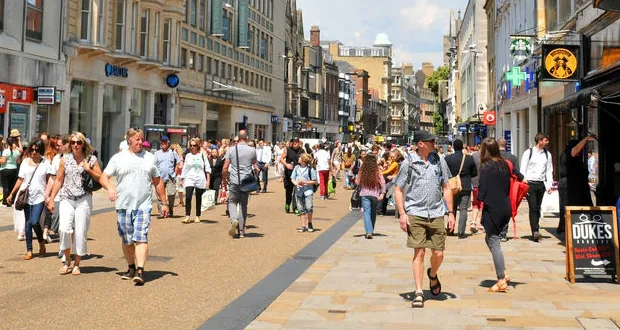 Record May temperatures drive summer spending as grocery sales rise by 2.4%